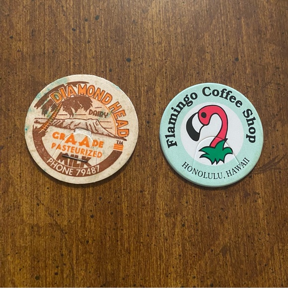 Other - SOLD - Diamond Head Dairy & Flamingo Coffee Shop Hawaii Pog Milk Bottle Cap Set